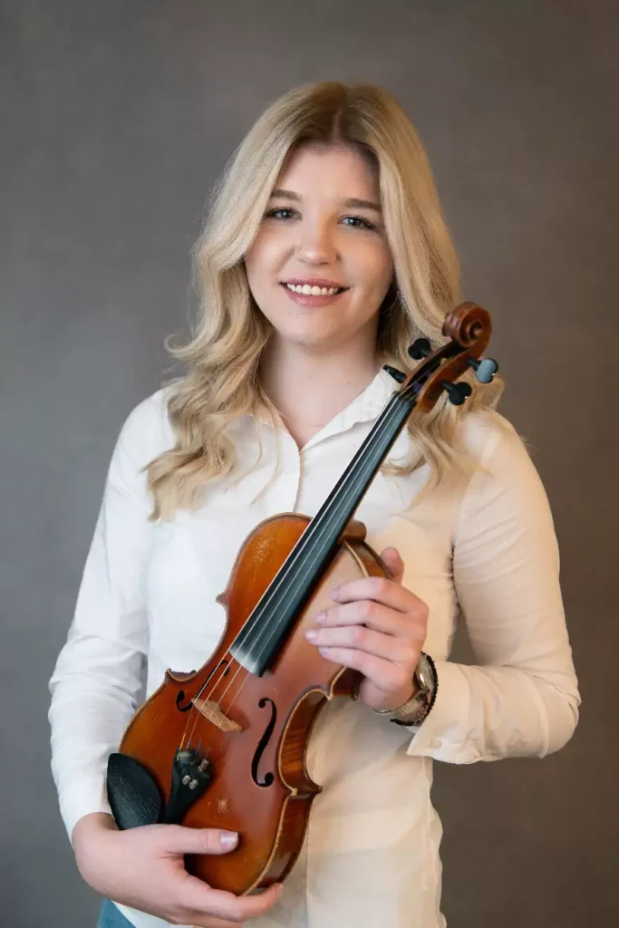 Mila Rasevic, violin and piano teacher