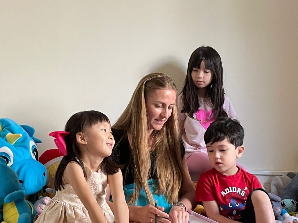 Violin lesson at home in Dubai