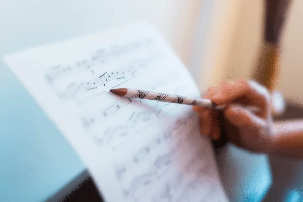 The Top 7 Mistakes Beginners Make When Learning a String Instrument (And How to Avoid Them)